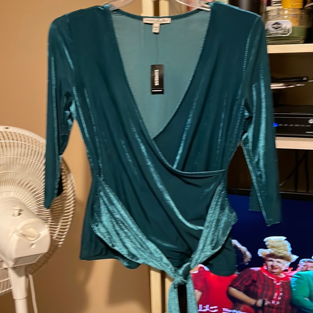 NWT. Express ribbed metallic wrap top